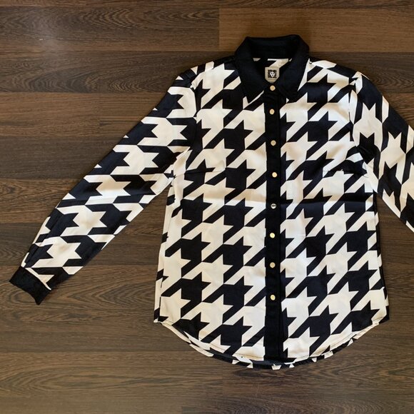 Size Small Black and White Anne Klein Button-Up Shirt - Picture 6 of 9